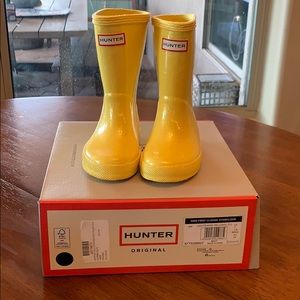NWT Girls Yellow Glitter Hunter Boots